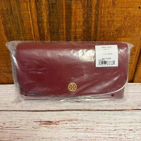 Tory Burch Robinson Leather Wallet on a Chain - Bricklane - Picture 10 of 10